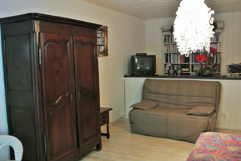 Bed and Breakfast St Alex - la rouviere Saint-Alexandre Zimmer foto